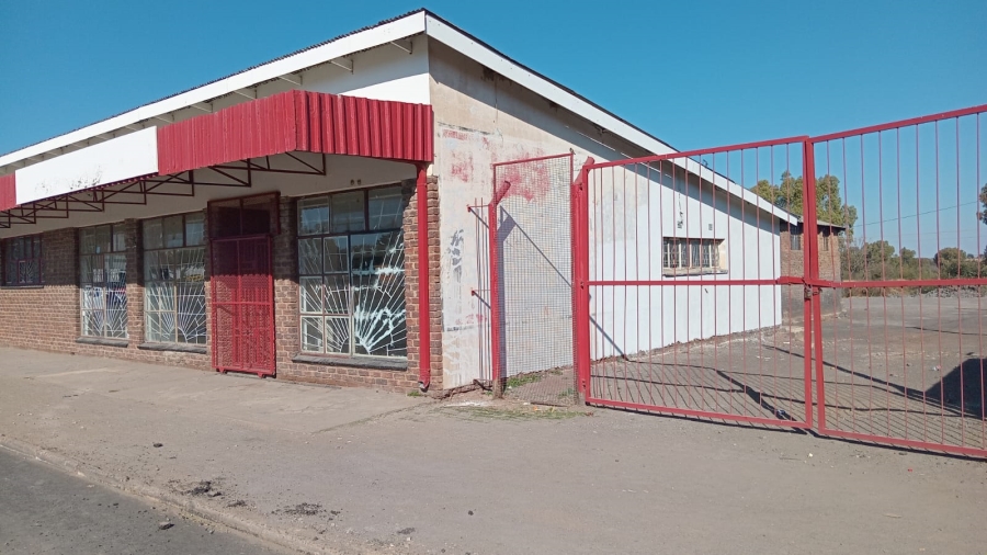  Bedroom Property for Sale in Bloemhof North West